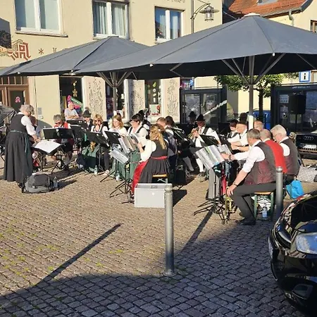Stadtblick Bischofsheim בית אירוח